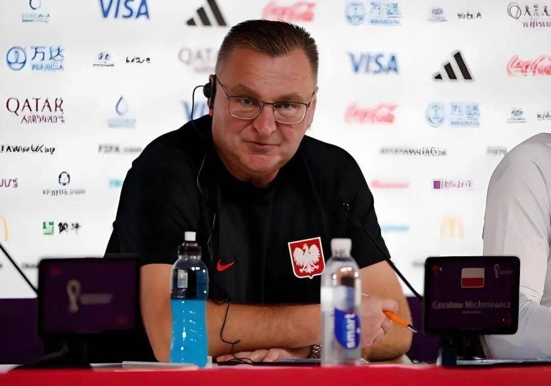 赛执教, 赫涅维奇, 估他们对中