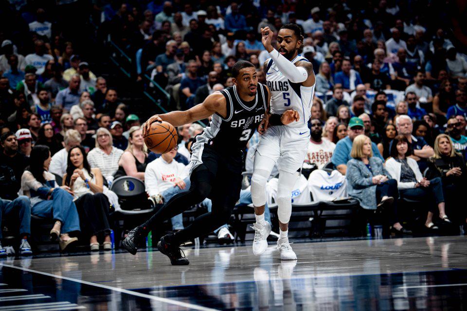 带领马刺一, 连续追分, 但马刺队始